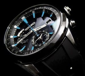 Seiko_Astron_GPS_Solar_SAST009_side