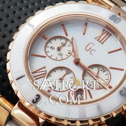 guess-gold-beyaz-seramik-gold-bayan-saati-1