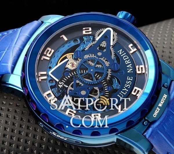 ulysse-nardin-freak-lacivert-kasa-skeleton-otomatik-2
