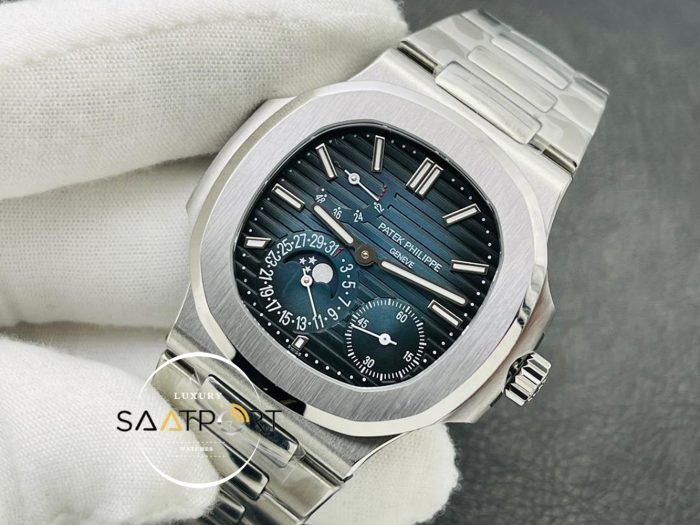 Patek Philippe Nautilus 5712/1A-001