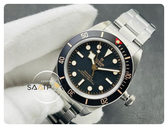 Tudor Heritage Black Bay M79030N Siyah Kadran Siyah Bezel Super Clone ETA