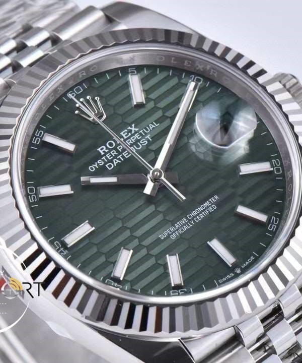 Rolex Datejust 41 Clean Factory Desenli Yeşil Kadran 3235 Super Clone