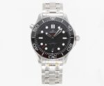 Omega Seamaster Diver 300 M Co‑axial Master Black Super Clon ETA — Kadran ve Bezel Görünümü