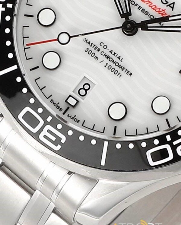 Omega Seamaster Diver 300 M White dial 42 mm Super Clone Eta (7)