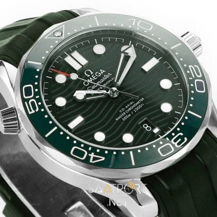 Omega Seamaster Diver 300M Green Rubber Super Clone Eta (2)