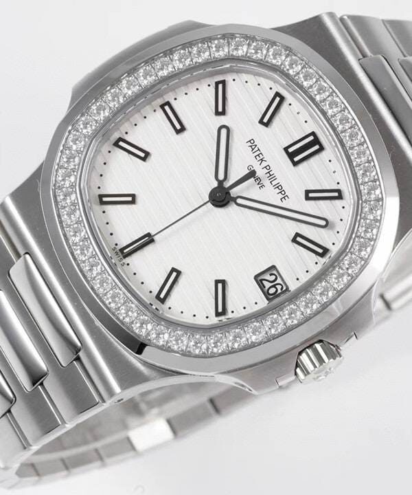Patek Philippe Nautilus 5711 White Dial Baget Taşlı Super clone eta (5)