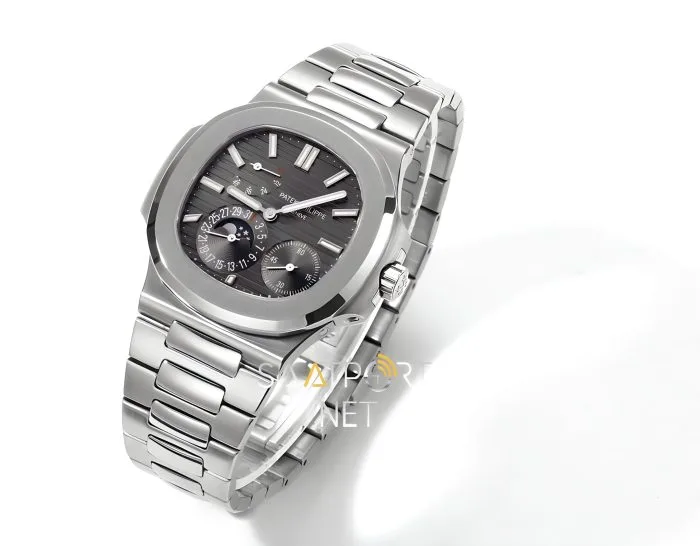 Patek Philippe Nautilus 5712 Gri Kadran Super Clone ETA (2)