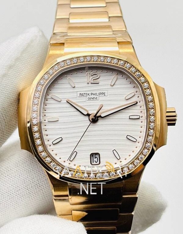 Patek Philippe Nautilus 71181200R-001 Rose İçi Beyaz Baget Taşlı