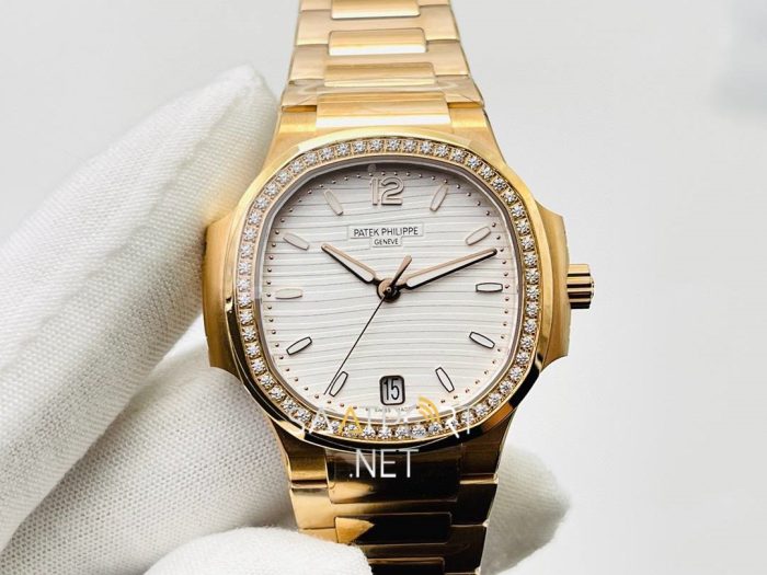 Patek Philippe Nautilus 71181200R-001 Rose İçi Beyaz Baget Taşlı