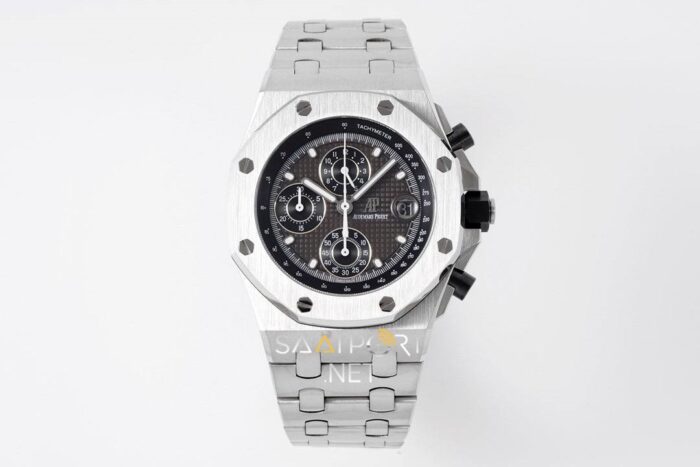 Audemars Piguet Black Dial Silver Chronograph 44mm Eta Saat