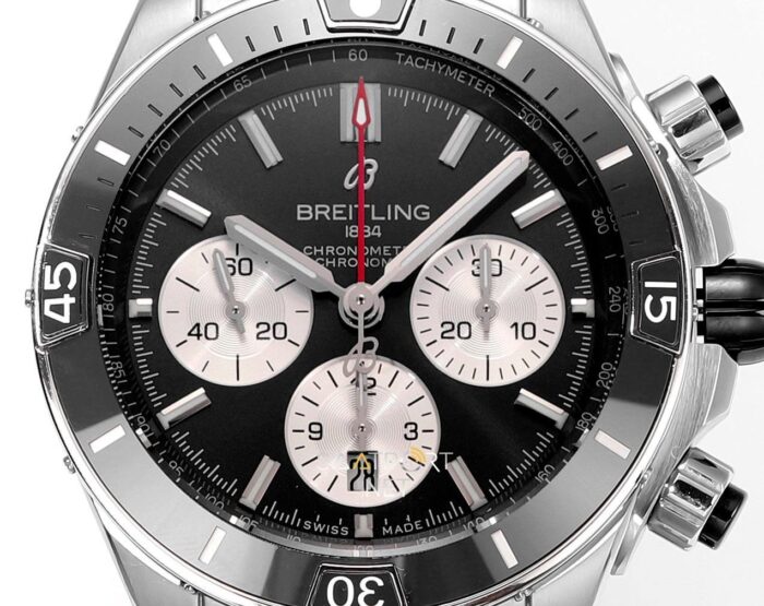 BREITLING CHRONOMAT B01 Siyah KADRAN AB0136251B1A