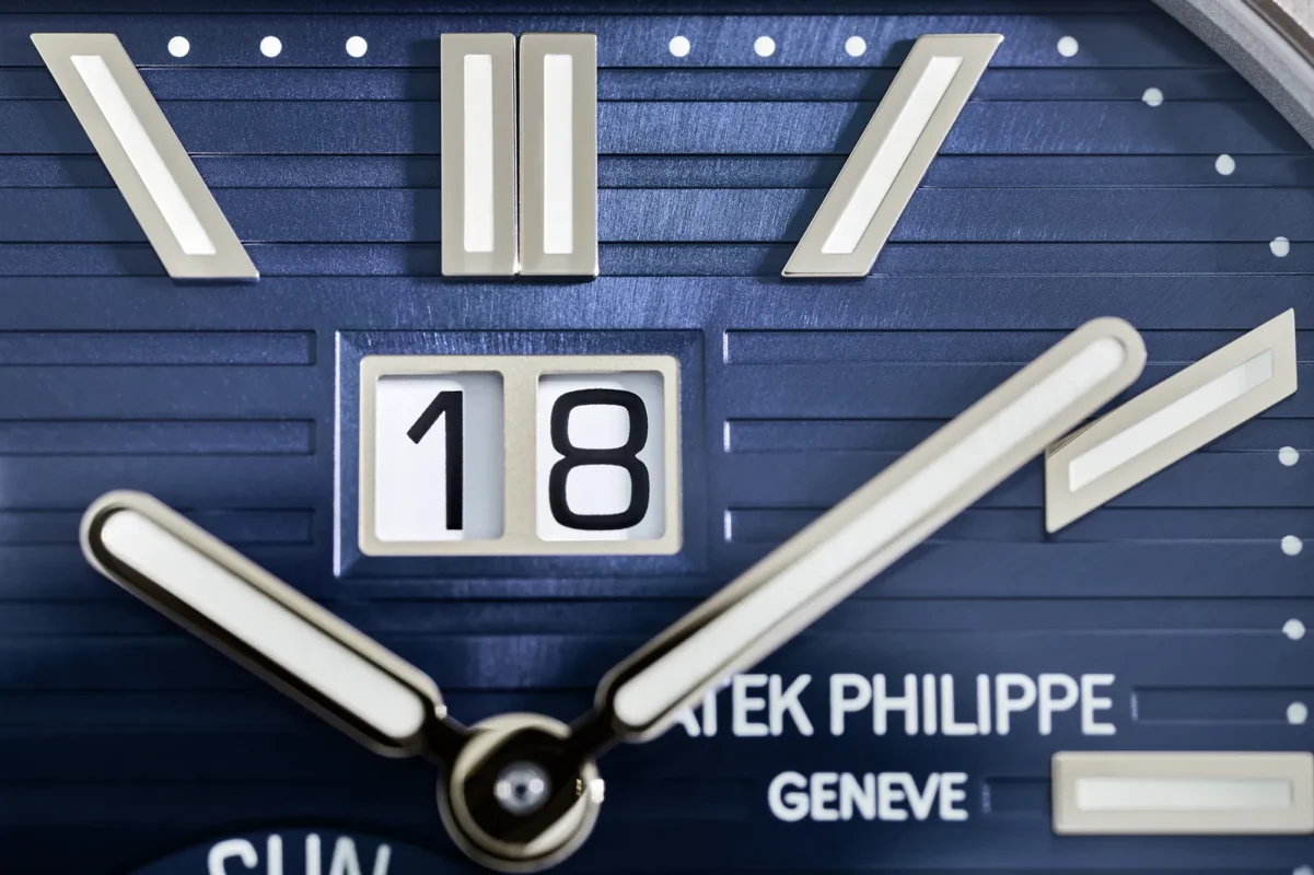 Patek Philippe Cubitus Grande Date Day Moon Phases Ref 5822P 001 2