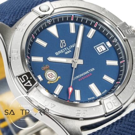 Breitling Avenger Arrows 60. Yıl A173281A1C1X1 Mavi Kadran 42mm ETA