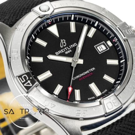 Breitling Avenger Automatic A17328101B1X1 Siyah Kadran 42mm ETA