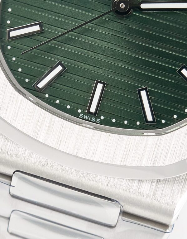 Patek PhilippeNautilus 5711 Yeşil Kadran 3k Factory Super Clone Eta (1)