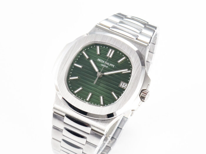 Patek PhilippeNautilus 5711 Yeşil Kadran 3k Factory Super Clone Eta