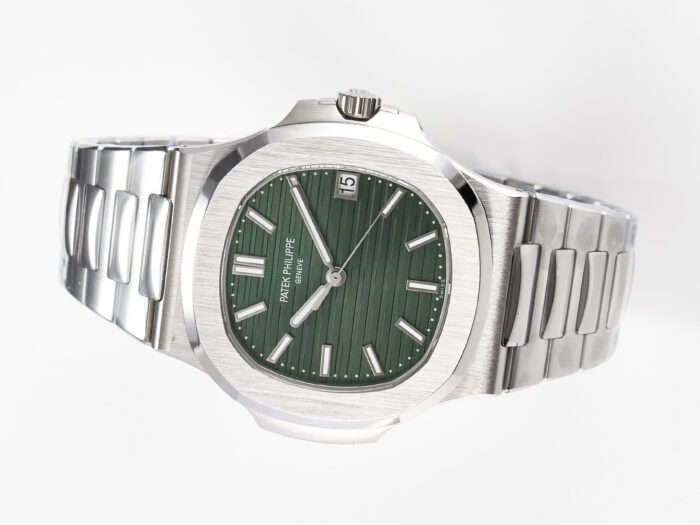 Patek PhilippeNautilus 5711 Yeşil Kadran 3k Factory Super Clone Eta