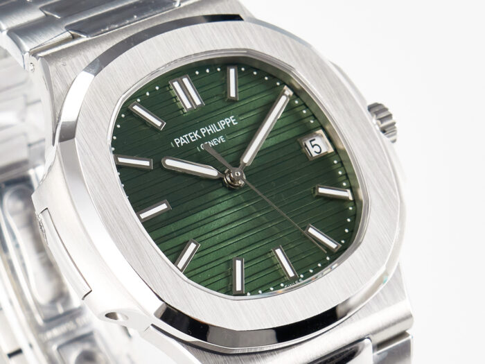 Patek PhilippeNautilus 5711 Yeşil Kadran 3k Factory Super Clone Eta