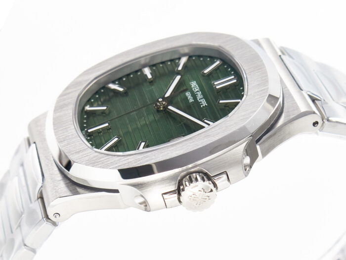 Patek PhilippeNautilus 5711 Yeşil Kadran 3k Factory Super Clone Eta