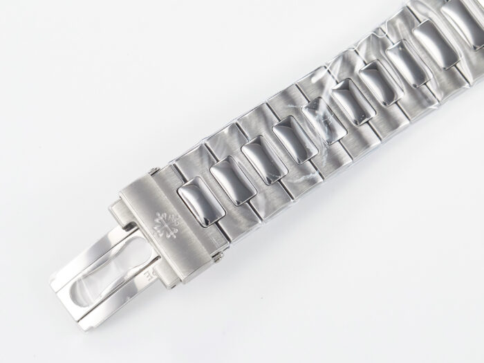 Patek PhilippeNautilus 5711 Yeşil Kadran 3k Factory Super Clone Eta