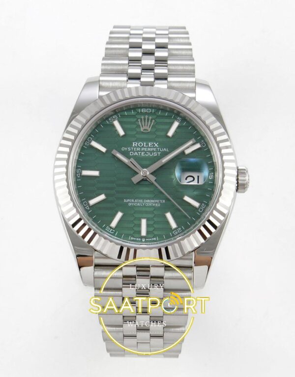 Rolex Datejust 41mm 126334 Green Textured Stick Dial Jubilee VSF V3 Eta Saat karşıdan görünüm
