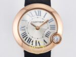 Cartier Ballon Blanc 30mm Rose Gold Beyaz Kadran Siyah Deri Kordon Bayan Super Clone ETA Görünüm 2 — Kadran ve Bezel Görünümü