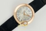 Cartier Ballon Blanc 30mm Rose Gold Gümüş Kadran Siyah Deri Kordon Bayan Super Clone ETA Görünüm 3 — Kadran ve Bezel Görünümü