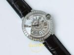 Cartier Ballon Bleu 42mm Beyaz Altın Taşlı Beyaz Kadran Erkek Super Clone ETA Görünüm 3 — Kadran ve Bezel Görünümü