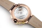 Cartier Ballon Bleu Erkek ETA Saat 47mm Sol Çapraz Kasa ve Bezel Dokusu Super Clone — Kadran ve Bezel Görünümü