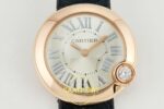 Cartier Ballon Blanc 30mm Rose Gold Gümüş Kadran Siyah Deri Kordon Bayan Super Clone ETA Görünüm 4 — Kadran ve Bezel Görünümü