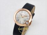 Cartier Ballon Blanc 30mm Rose Gold Beyaz Kadran Siyah Deri Kordon Bayan Super Clone ETA Görünüm 4 — Kadran ve Bezel Görünümü
