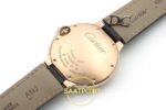 Cartier Ballon Bleu 36mm Rose Gold Beyaz Kadran Kahve Deri Kordon Bayan Super Clone ETA Görünüm 5 — Kadran ve Bezel Görünümü