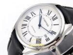 Cartier Ronde Erkek ETA Saat 40mm x 9.6mm Yatay Kadran ve Çizilmez Safir Kristal Cam Derinliği Super Clone — Kadran ve Bezel Görünümü
