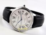Cartier Ronde Erkek ETA Saat 40mm x 9.6mm Arka Kapak Cartier Gravür ve Mekanizma Görünümü Super Clone — Kadran ve Bezel Görünümü