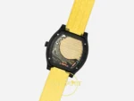 F.P. Journe Élégante Titalyt Beyaz Kadran Sarı Kordon Super Clone ETA - Şeffaf Safir Arka Kapak ve Calibre 1210 Mekanizma Genel — Kadran ve Bezel Görünümü