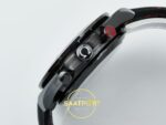 Omega OMG -SpeedMaster DSOM Team Alinghi CER/LE Blk/Red SMF ZF Factory 44mm Sağ Yan Kurma Tepesi ve Kasa Koruma Detayı Super — Kadran ve Bezel Görünümü