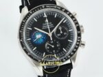 Omega OMG - SpeedMaster Snoopy Apollo SS/NY Black SMF ZF Factory 42mm Sağ 45 Derece Çapraz Kasa ve Kurma Tepesi Profili Super — Kadran ve Bezel Görünümü