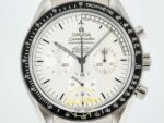 Omega OMG - SpeedMaster Snoopy Apollo SS/NY White Steel ZF Factory 42mm Kadran İndeks ve İbre Detay Yakın Çekim Super Clone ETA — Kadran ve Bezel Görünümü