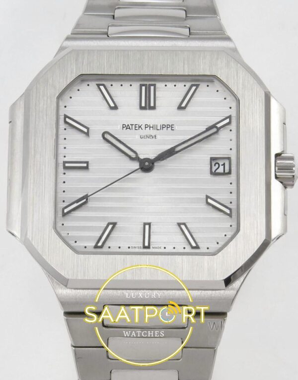 Patek Philippe Cubitus 5821 SS GRF Silver Dial on SS ZF Factory 45mm Ön Cephe Kadran ve Kasa Görünümü Super Clone ETA Saat