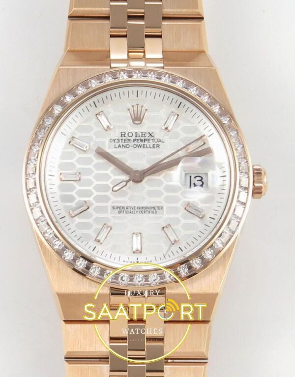 Rolex Land Dweller 127335 2F White Textured Dial Diamonds ZF Factory 40mmx10.3mm Ön Cephe Kadran ve Kasa Görünümü Super Clone ETA
