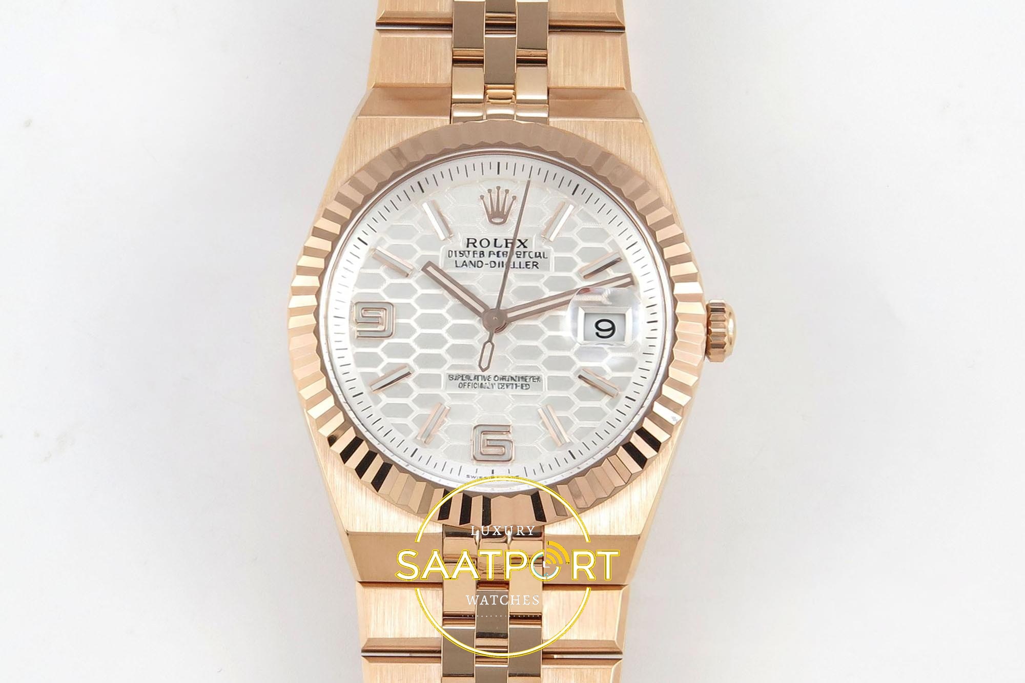 Rolex Land Dweller 127335 2F White Textured Dial on 40mmx10.3mm 18K Beyaz / Gümüş Kadran ZF Factory Super Clone ETA Saat - Ön Cephe Kadran ve Kasa Görünümü Rolex Land Dweller 127335 2F White Textured Dial on ZF Factory 40mmx10.3mm Ön Cephe Kadran ve Kasa Görünümü Super Clone ETA Saat